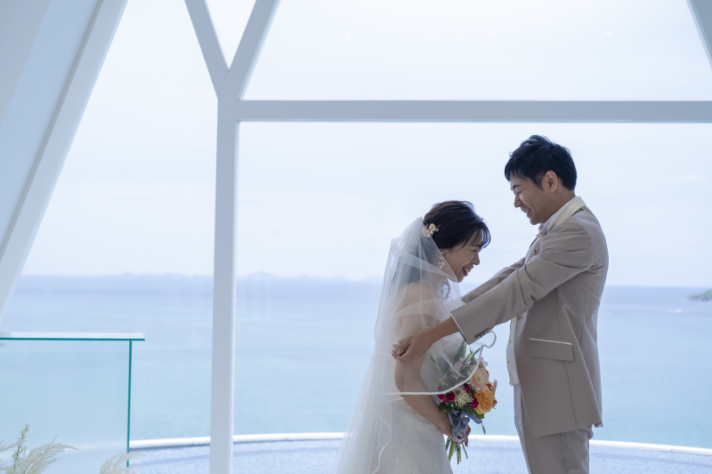 ウエディングベールをつけて