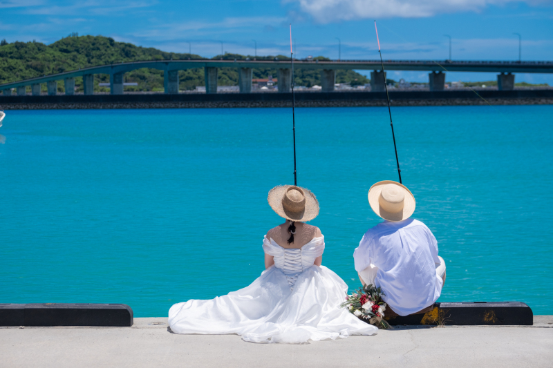 お打ち合わせでは、おふたりのお話を聞くのが大好きです！思い出や趣味のことなど、なんでも気軽にシェアしてくださいね♪たくさんのお話からヒントをもらって、おふたりらしいフォトウェディングをご提案します。
