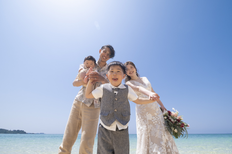 【ベビーシッター付き】お子様連れでも安心♪沖縄フォトウェディングMプラン(撮影地2箇所)