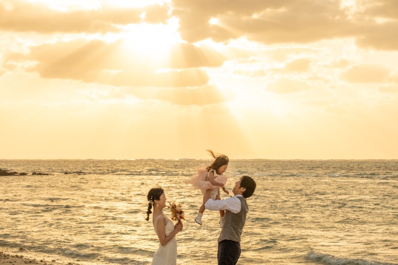 お子さん連れ大歓迎♪【ベビーシッター付き】フォトウェディングMプラン!(ロケ地2箇所)