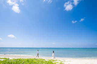 【旅とウェディングの融合】自由に旅する沖縄フォトウェディング