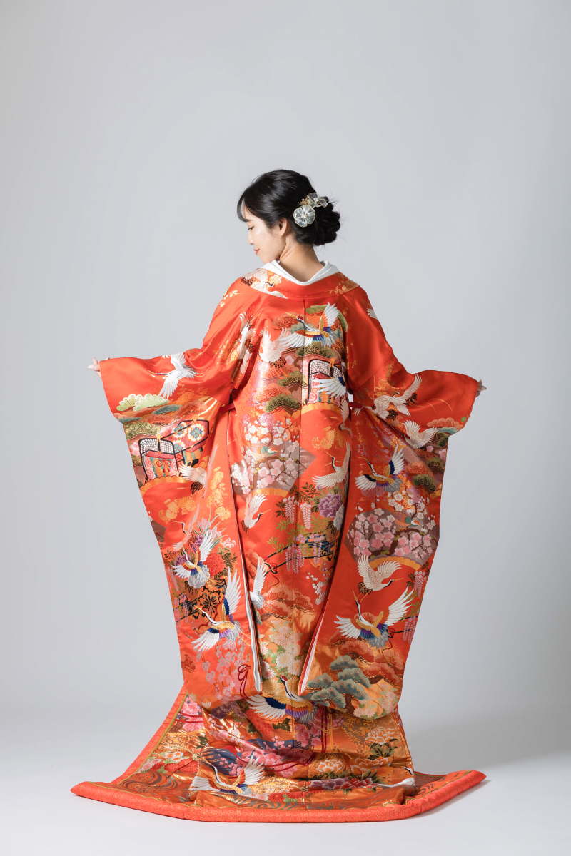 華扇に彩色鶴