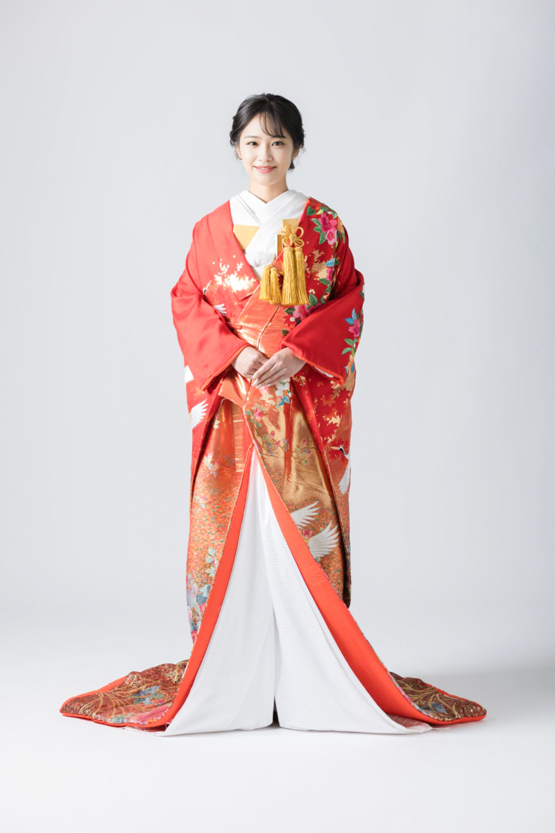 鶴に花流れ