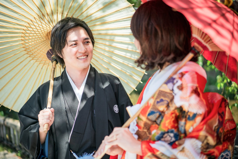 新婦さまを見つめる