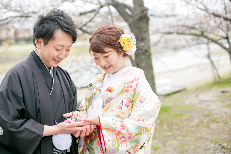 手のなか折り鶴♡