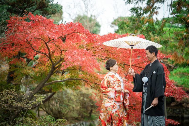 紅葉とともに