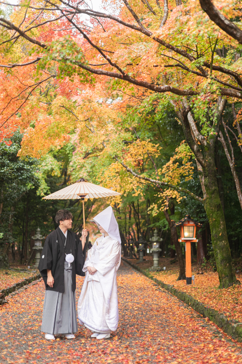 紅葉の大原野神社で叶える、ゆったり前撮り。
