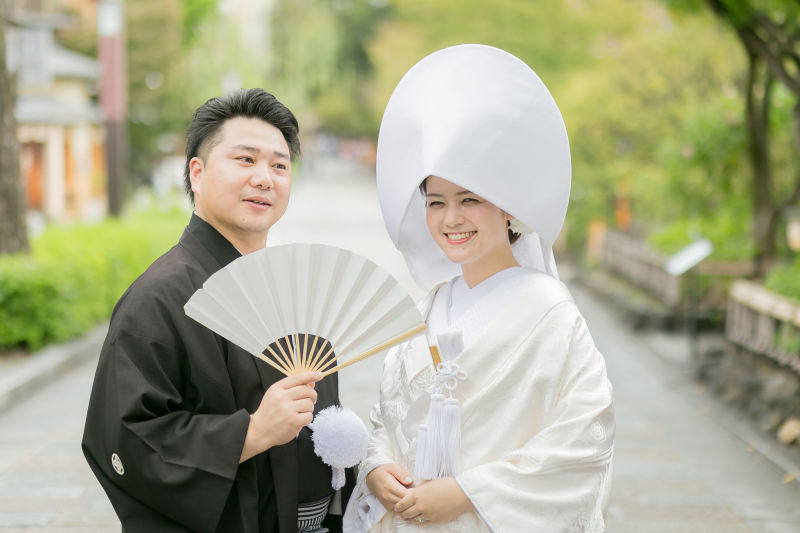 華やかに。