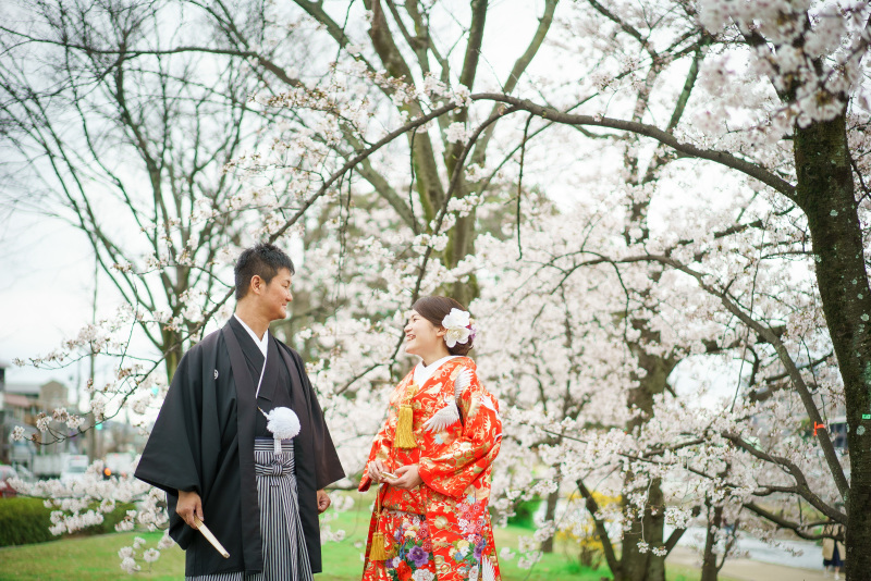 向き合う