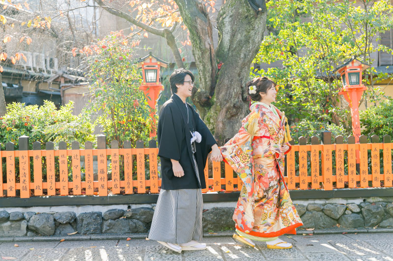 光が降り注ぐ