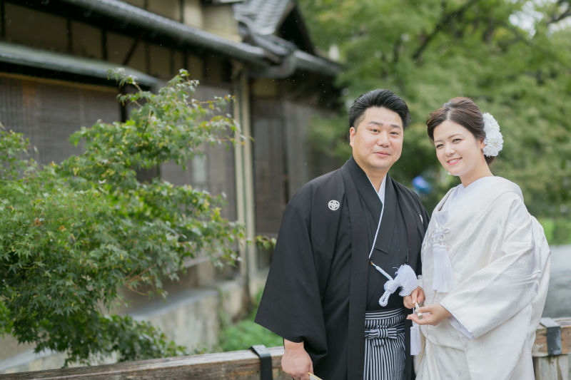 並びあって