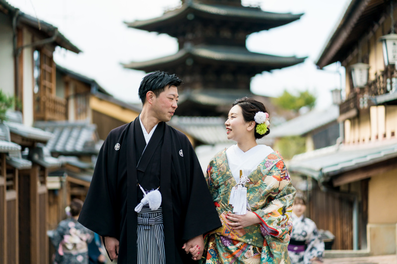 いきなりの雨もすてきな演出に♪京和婚フォト