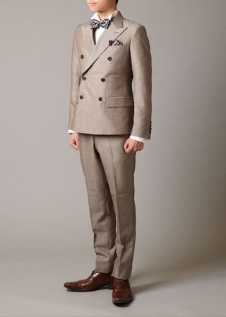 ライトブラウン