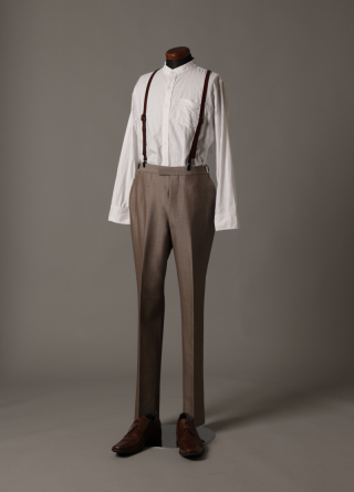 ライトブラウン（サスペンダー使用）