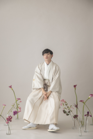 シャンパンゴールド（白袴）