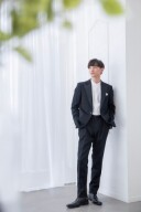 Black×ノーカラーシャツ