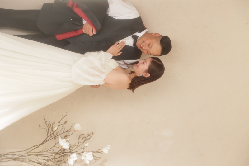 ジャケットなしのカジュアルスタイルでも