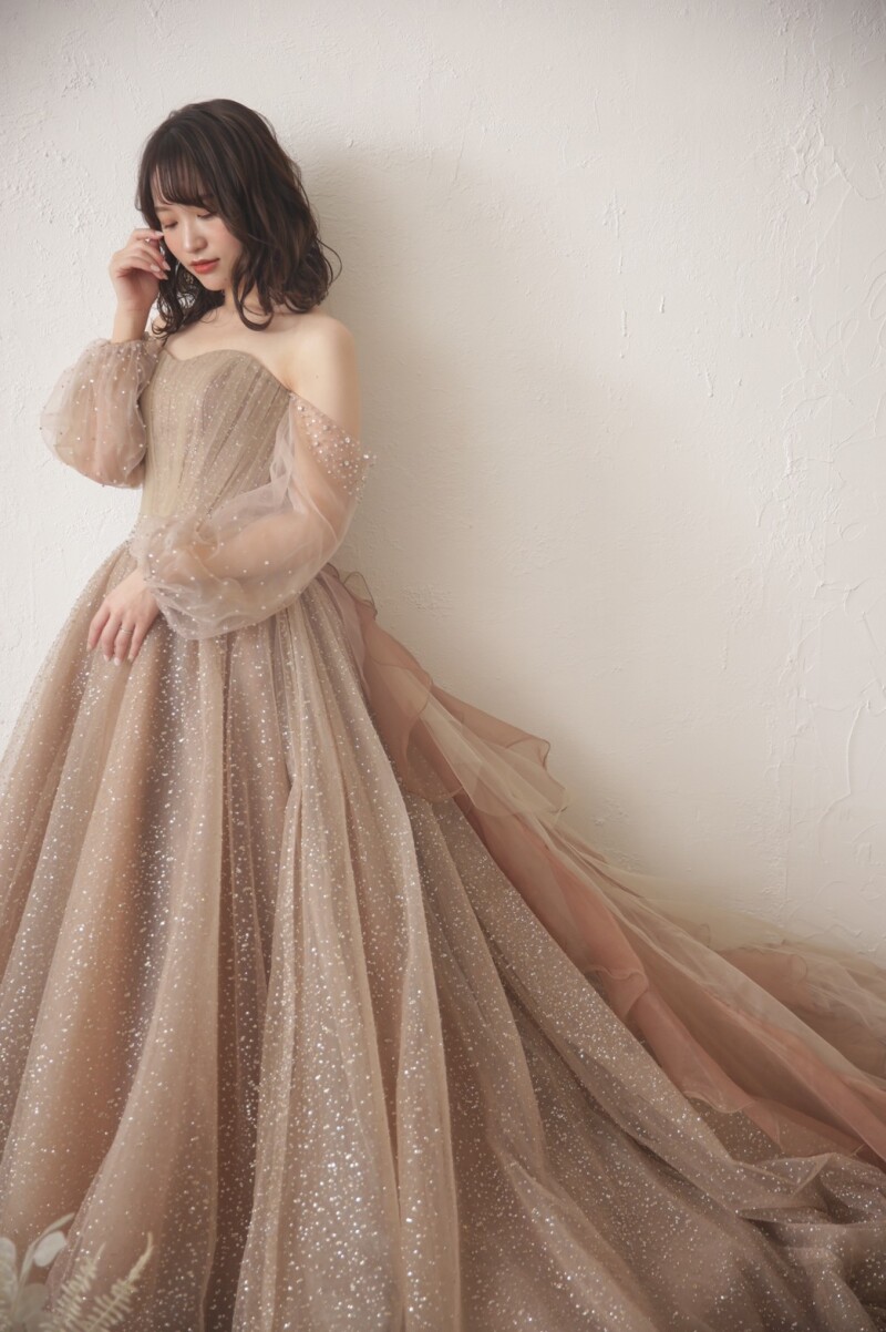 カラードレスはお袖ありなしが選べる2way