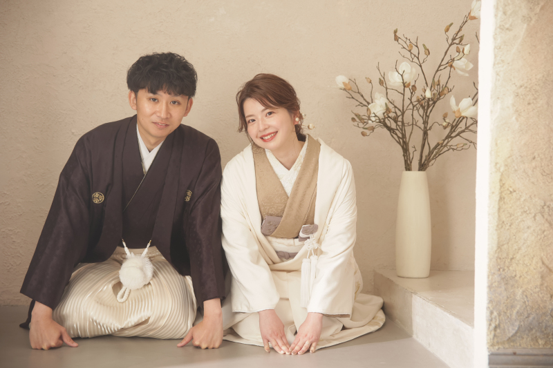 伝統的あいさつポーズ