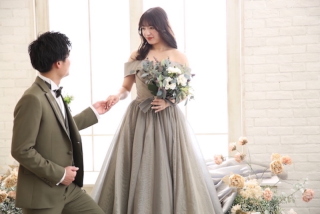 ”ハーフディご利用”の先輩花嫁さんをご紹介！カラードレス編