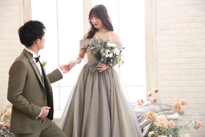 ”ハーフディご利用”の先輩花嫁さんをご紹介！カラードレス編