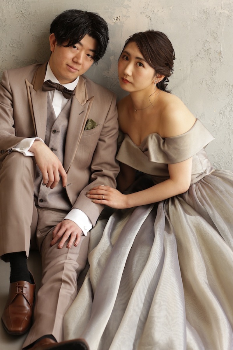 おしゃれなカーキドレス