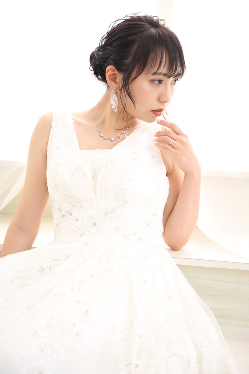 計算し尽くされたドレス×ヘアメイク バランス