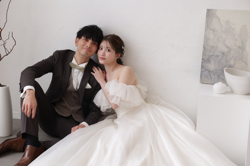 王道の白ドレスでナチュラルに