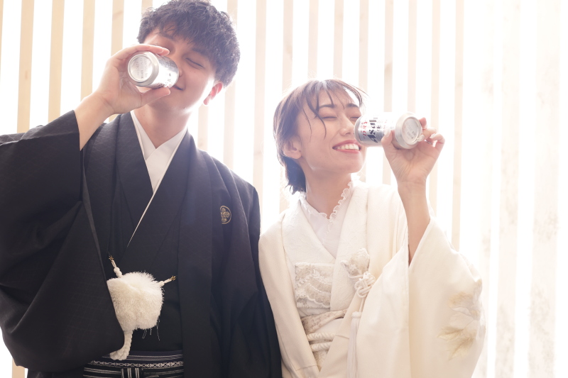 お酒が好きなお二人らしい小物持ち込み！