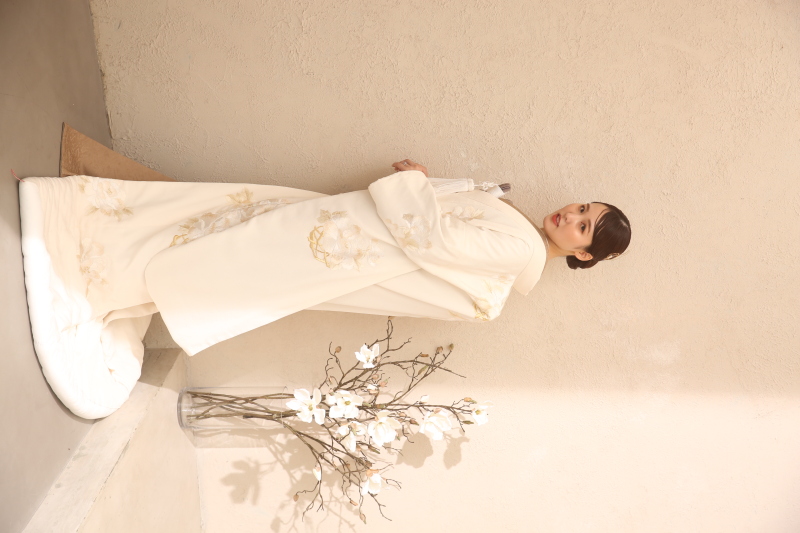 和装もバックスタイルで美しく。