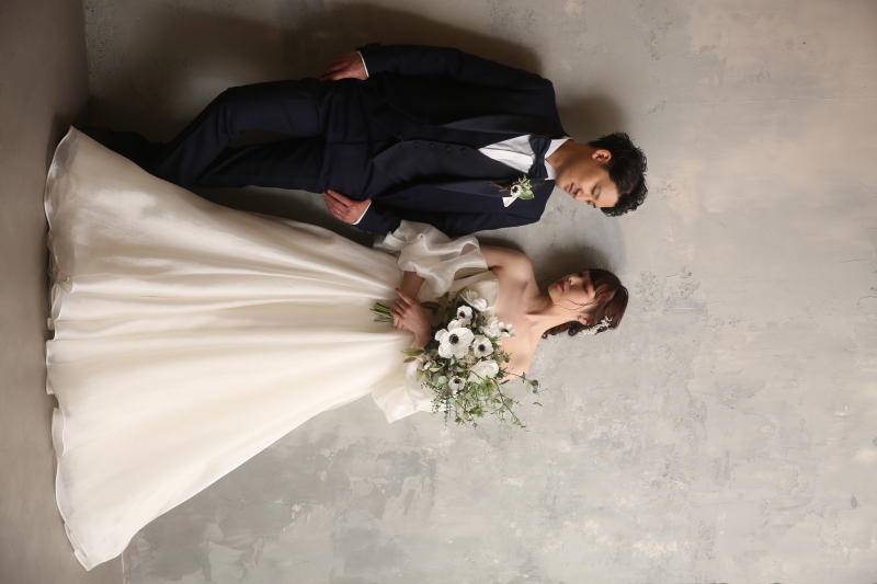 3着目：パフスリーブのウエディングドレス