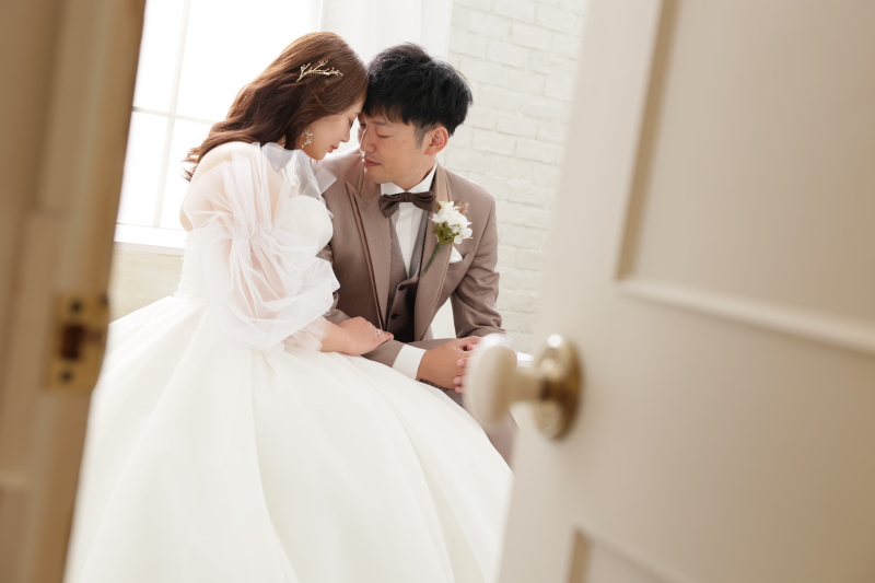 ドアの隙間からショット♡