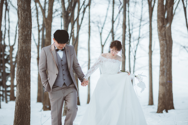 北海道らしい木々の中で撮影