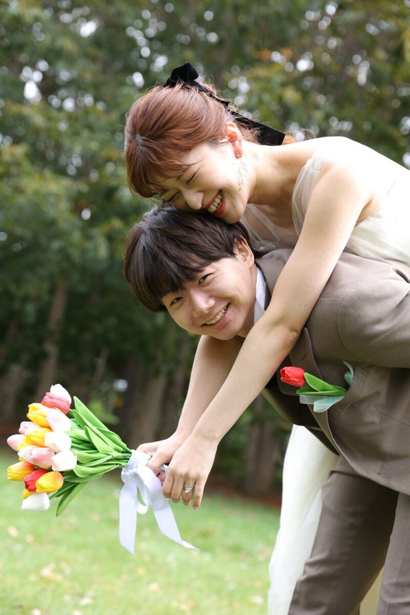 手作りのブーケと共に