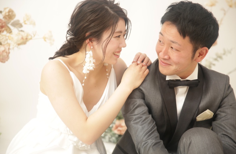 シンプルなスレンダードレス