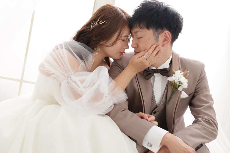 目を閉じて、おでこをこつん♡