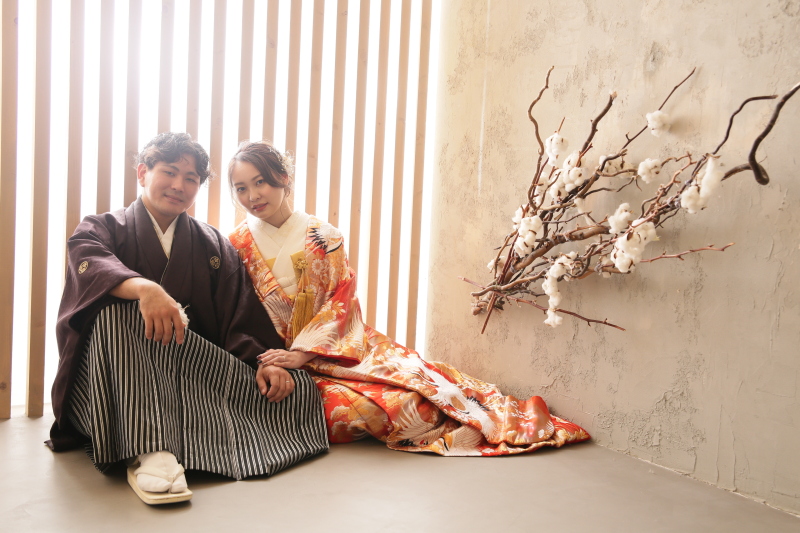 崩した伝統的ポーズ