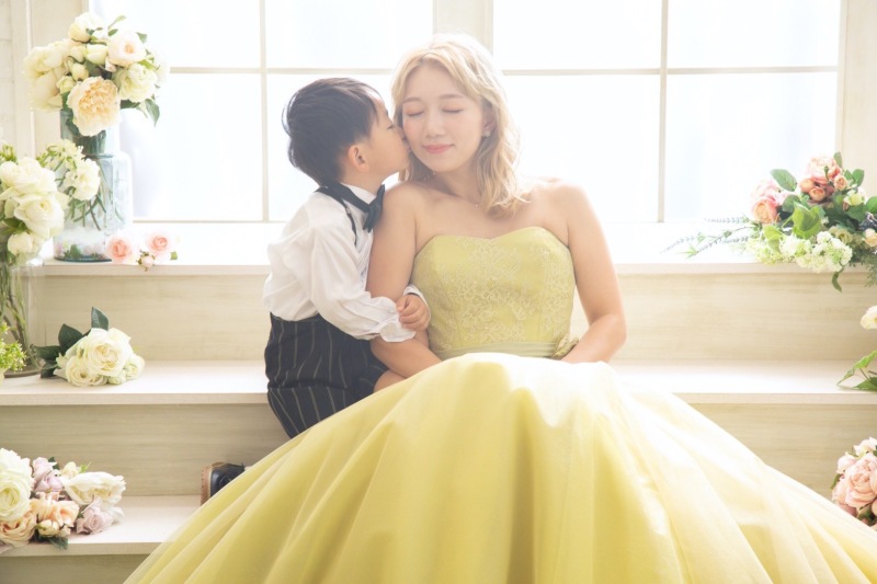 【11月中のお申込み】家族やペットと洋装1着スタジオ撮影【洋装シンプルプラン+集合撮影】