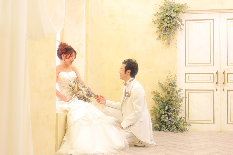 手と手を取り合って