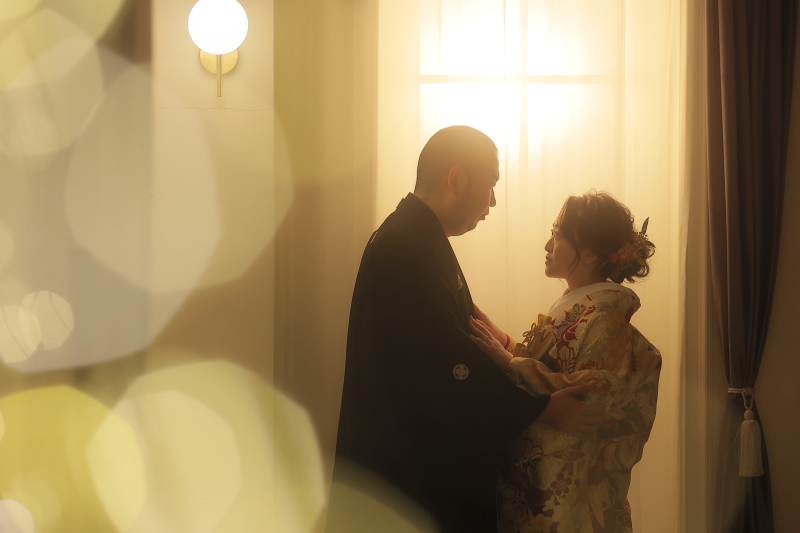 スタジオを暗くして