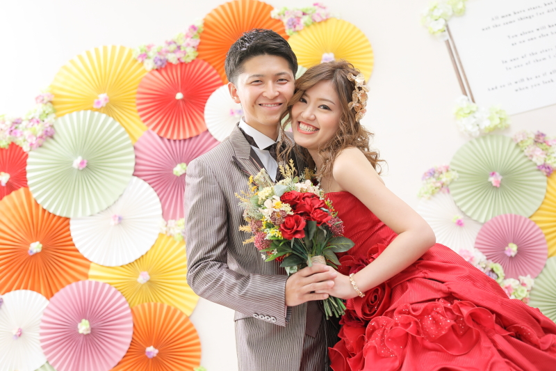 2着目はカラードレスで