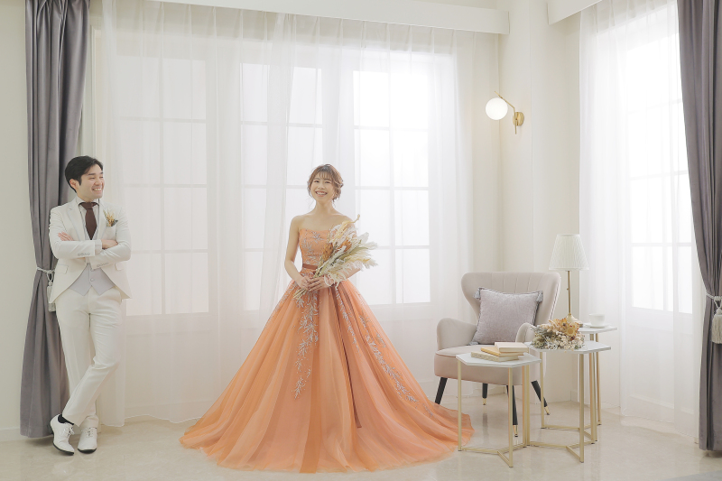 ナチュラルな立ち姿で