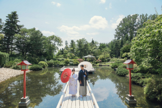 日本庭園とお花畑と