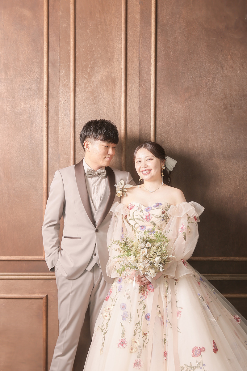 シンプルに立ち姿も