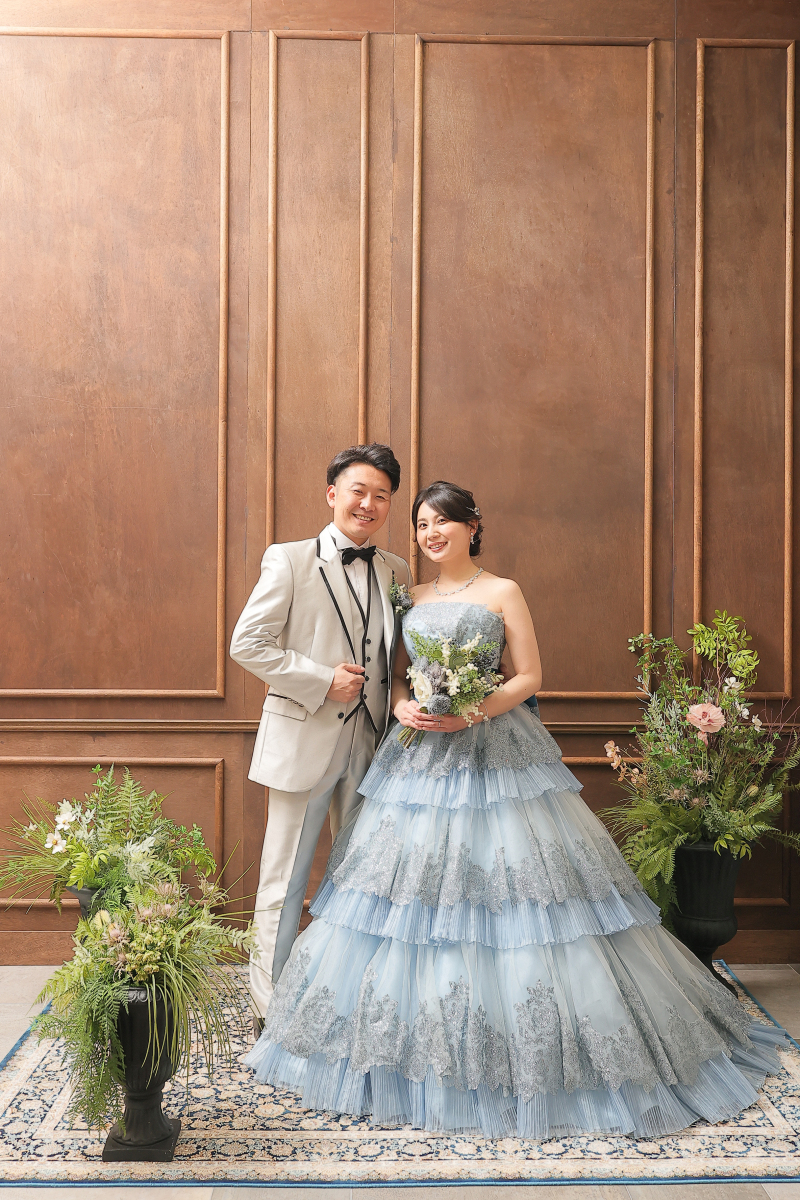 今度は洋装に衣装チェンジ!