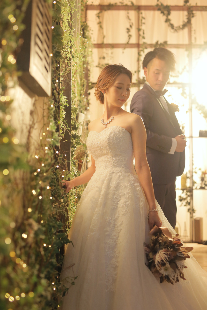 目線を外して★