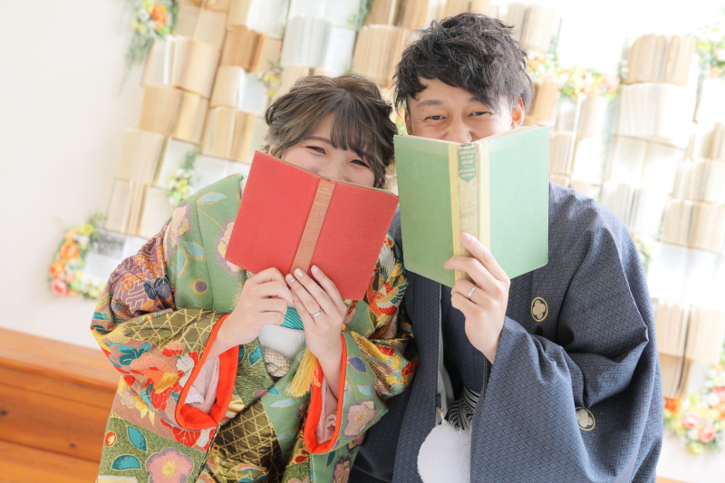 本からチラリ♡