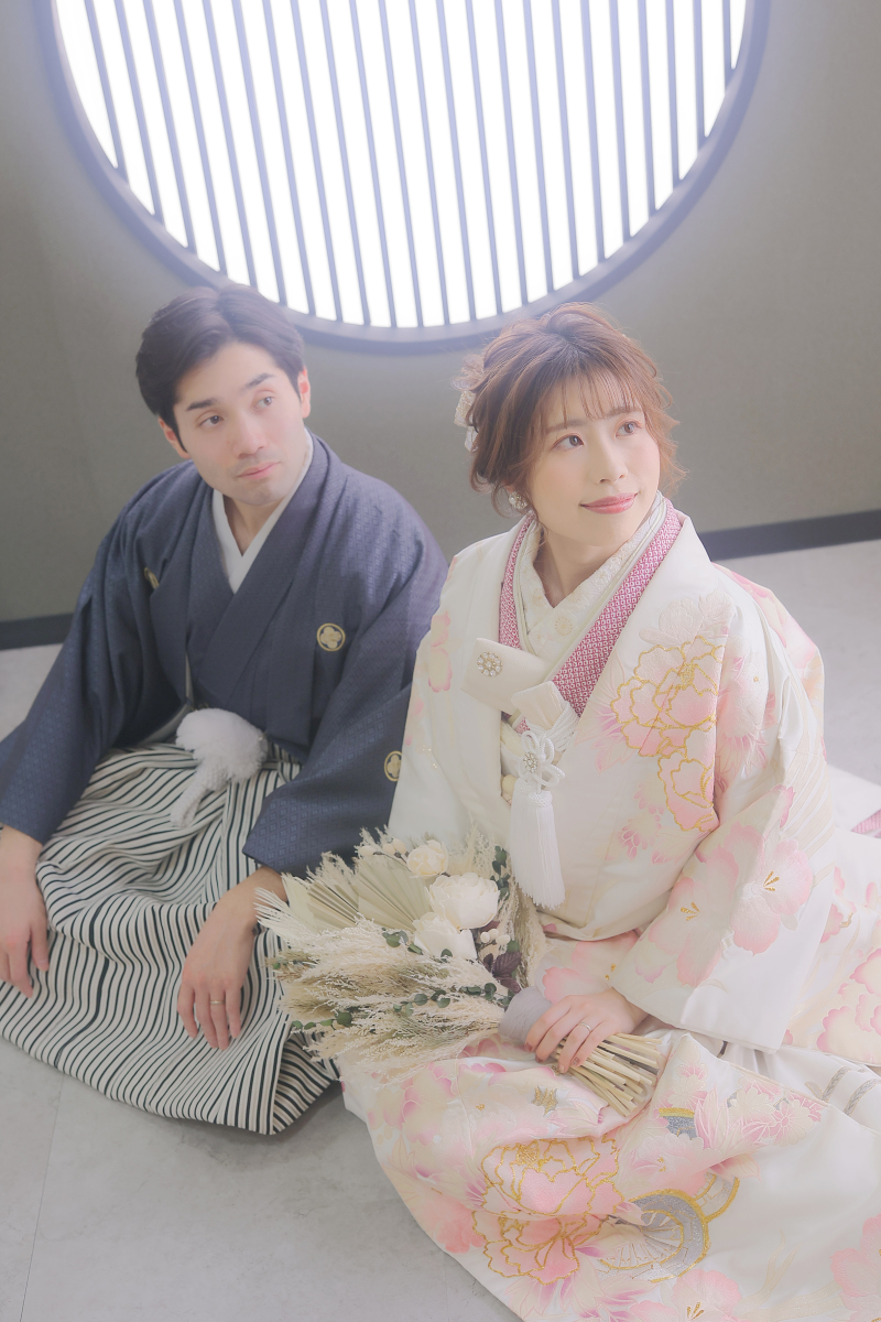 お洒落な座り姿で!