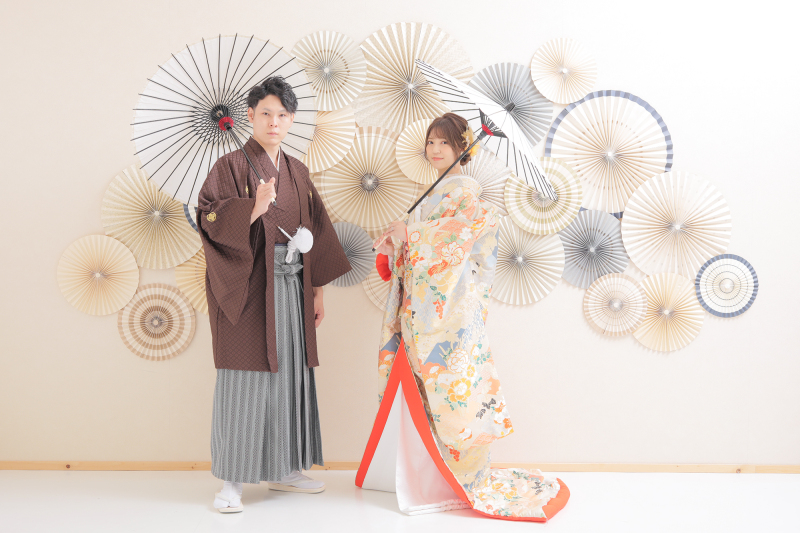 傘を持って全身のショット◎