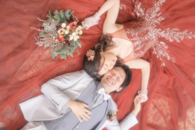 寝ころびショットも！